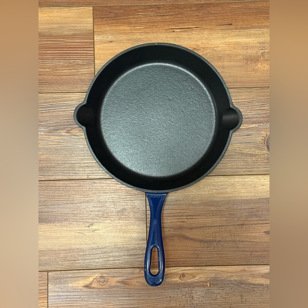 Berghoff Blue-Handle Cast Style Iron Skillet - Black Cooking Surface